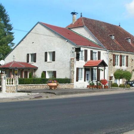 B&B Mirage Frecourt Bagian luar foto